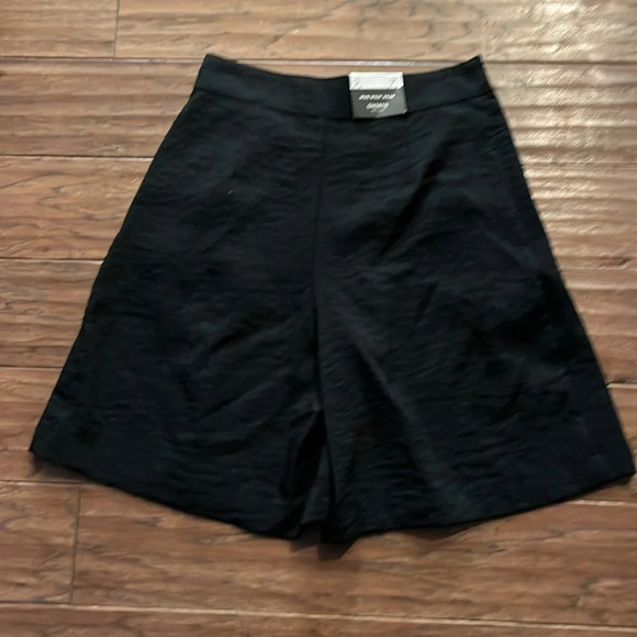 Who What Wear High Waisted Shorts Size 2 - Picture 5 of 7